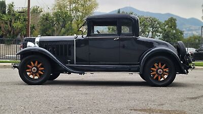 Studebaker-2-DOOR-COUPE-Coupe-1930-12