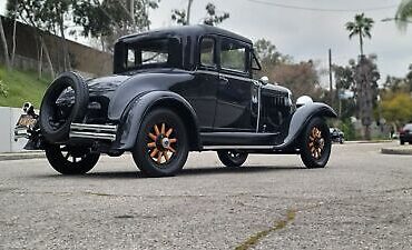 Studebaker-2-DOOR-COUPE-Coupe-1930-8