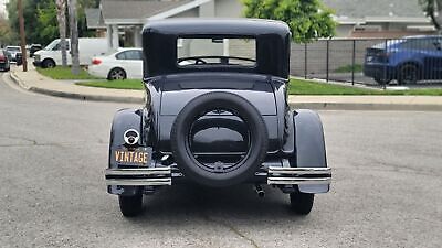 Studebaker-2-DOOR-COUPE-Coupe-1930-9