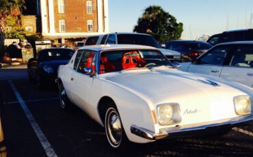 Studebaker-Avanti-1963-16