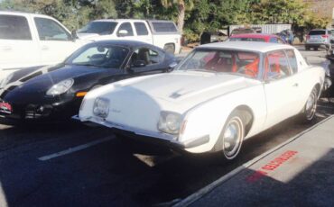 Studebaker-Avanti-1963-18