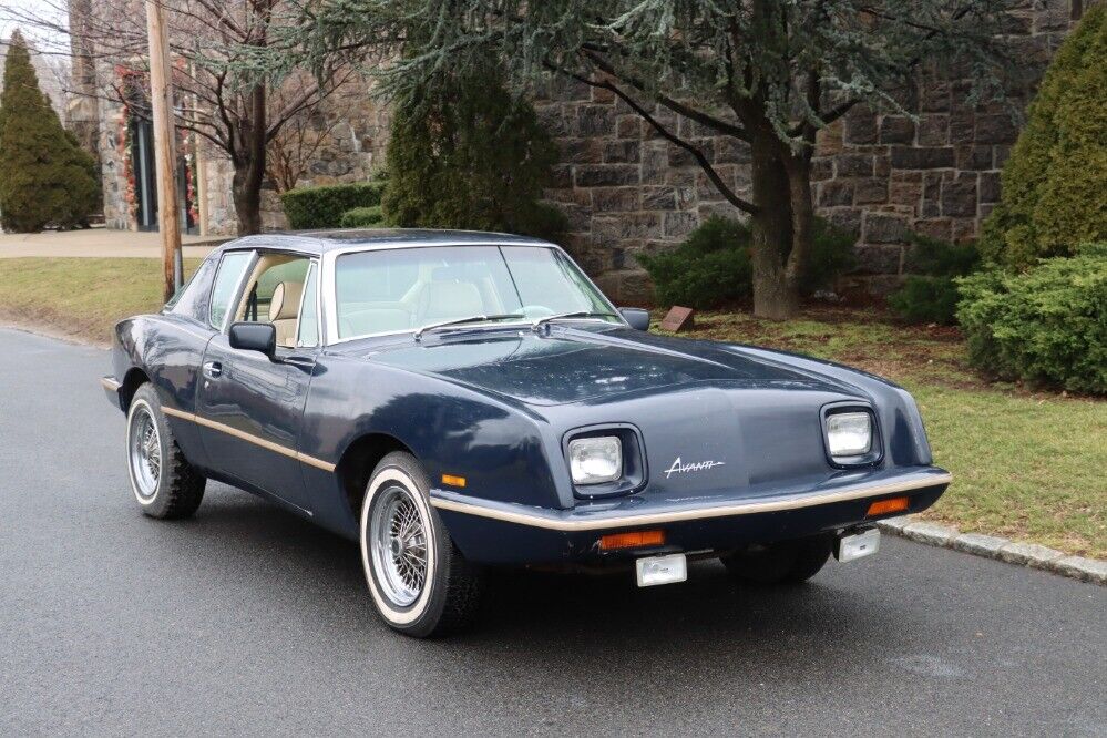 Studebaker Avanti II  1985