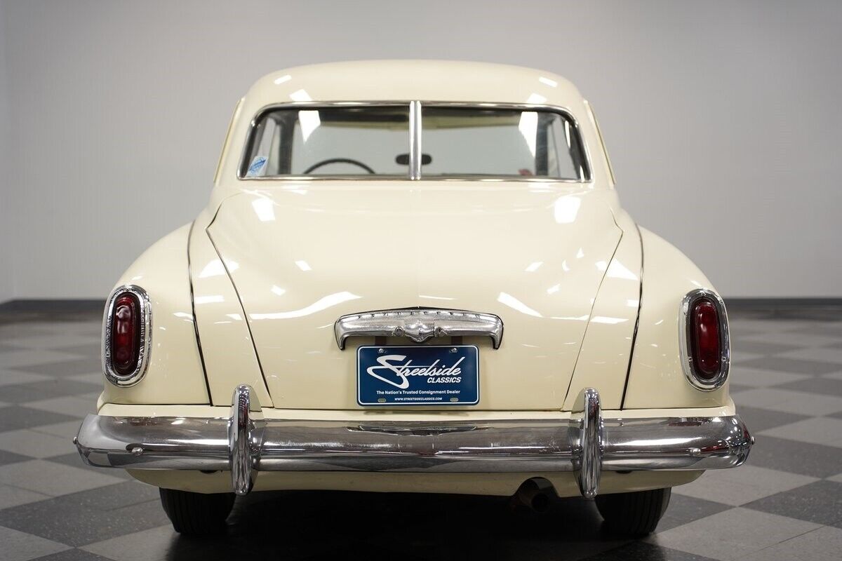 Studebaker-Champion-Coupe-1950-11