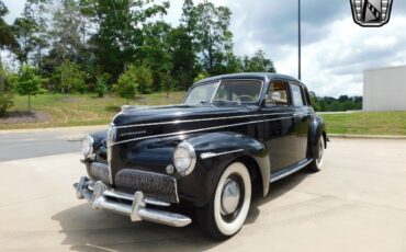 Studebaker-Commander-Berline-1941-4