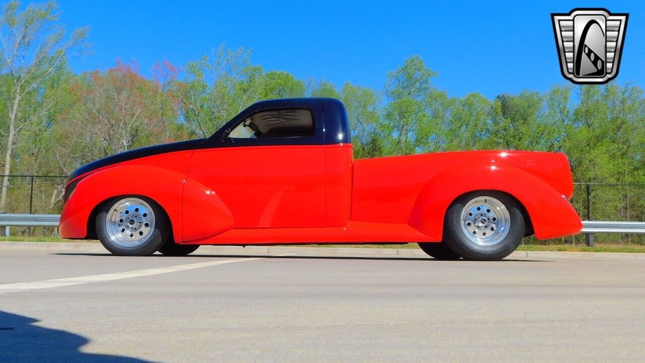 Studebaker-Custom-Pickup-1939-4