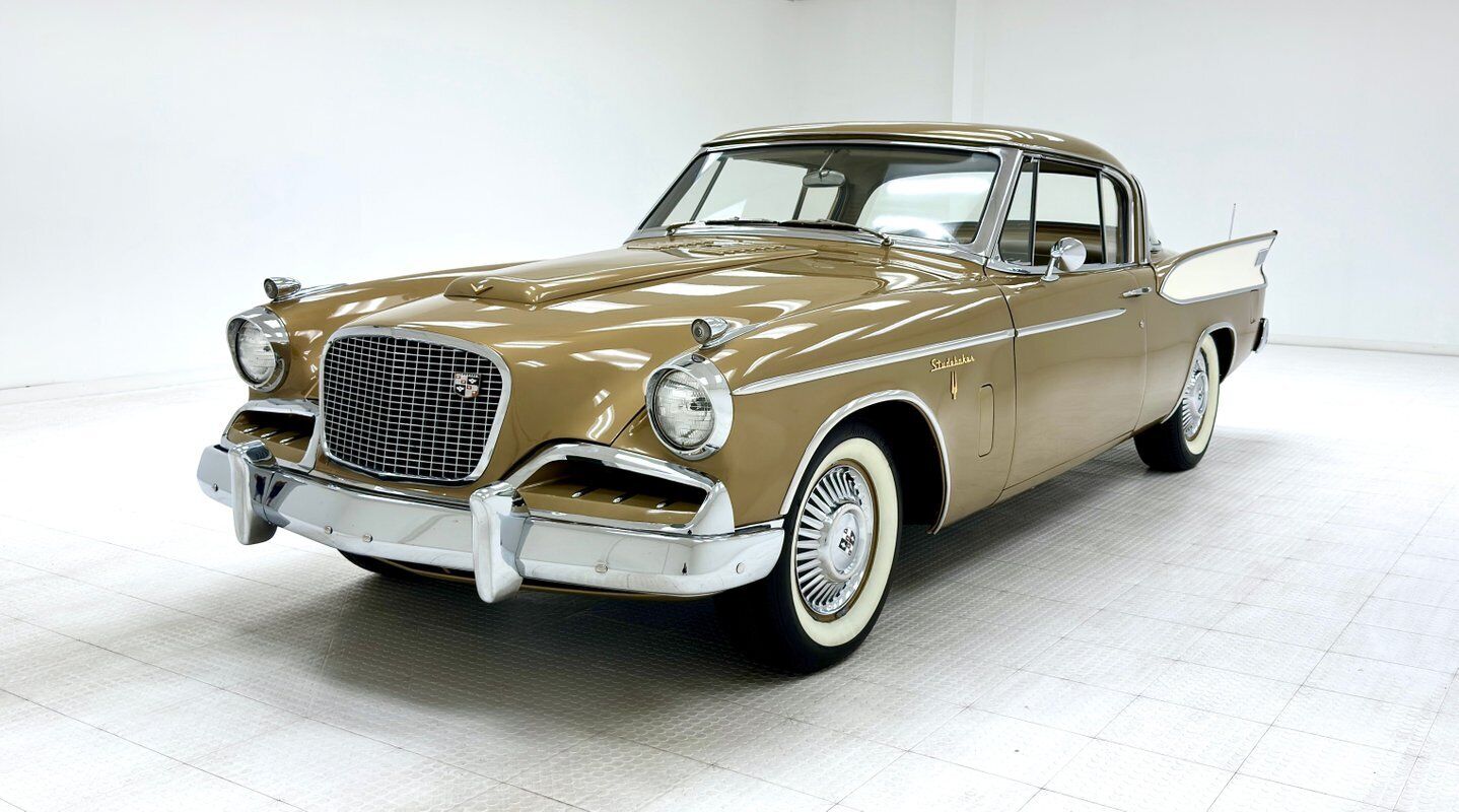 Studebaker Golden Hawk  1957