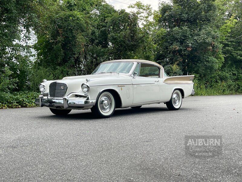 Studebaker Goldenhawk  1957