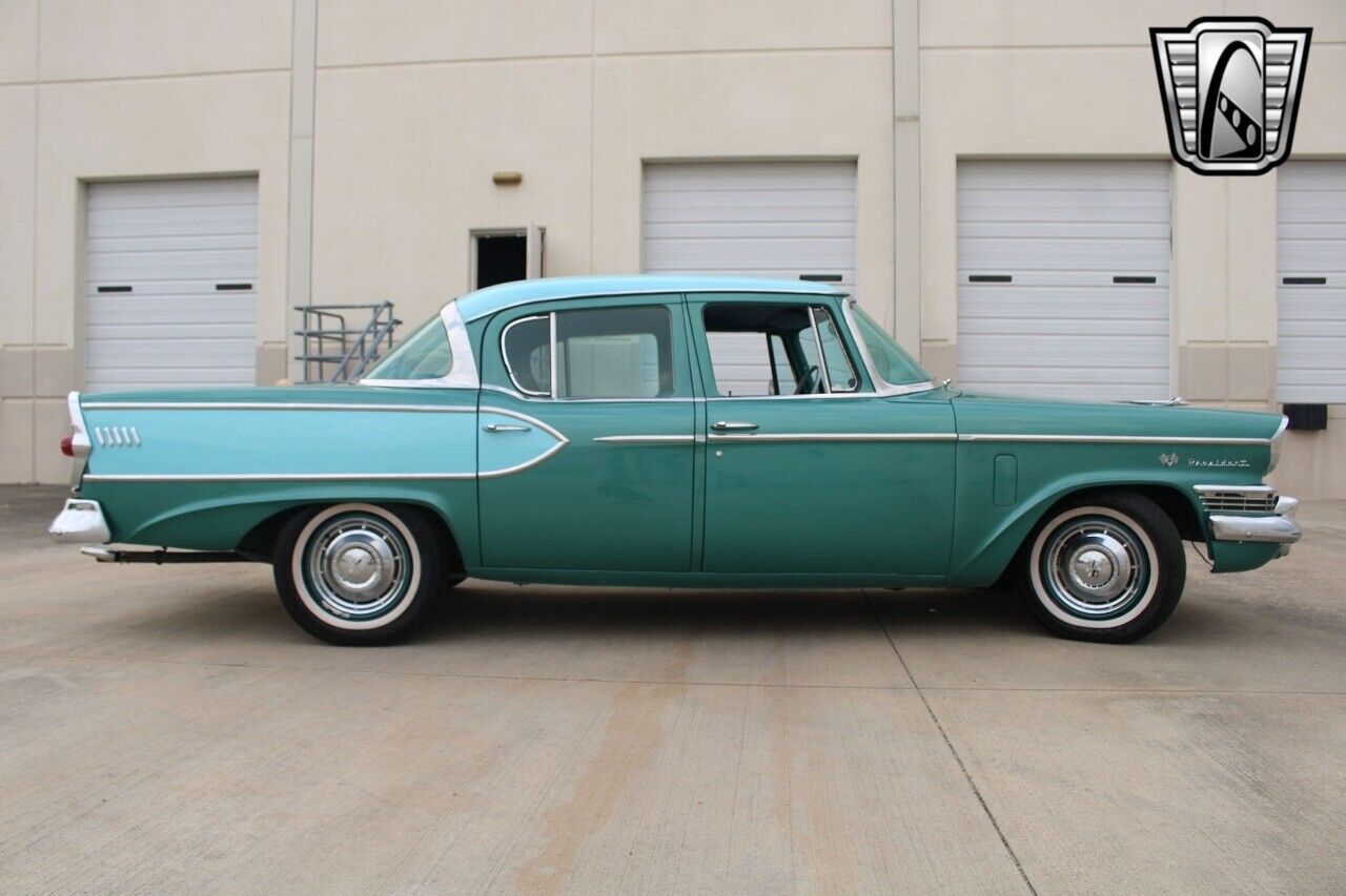 Studebaker-President-Berline-1957-5