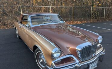 Studebaker V-8 Coupe 1962