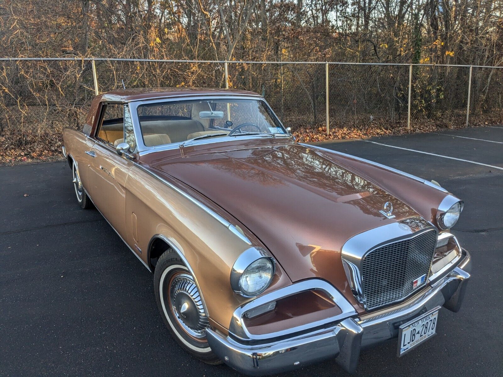 Studebaker V-8 Coupe 1962