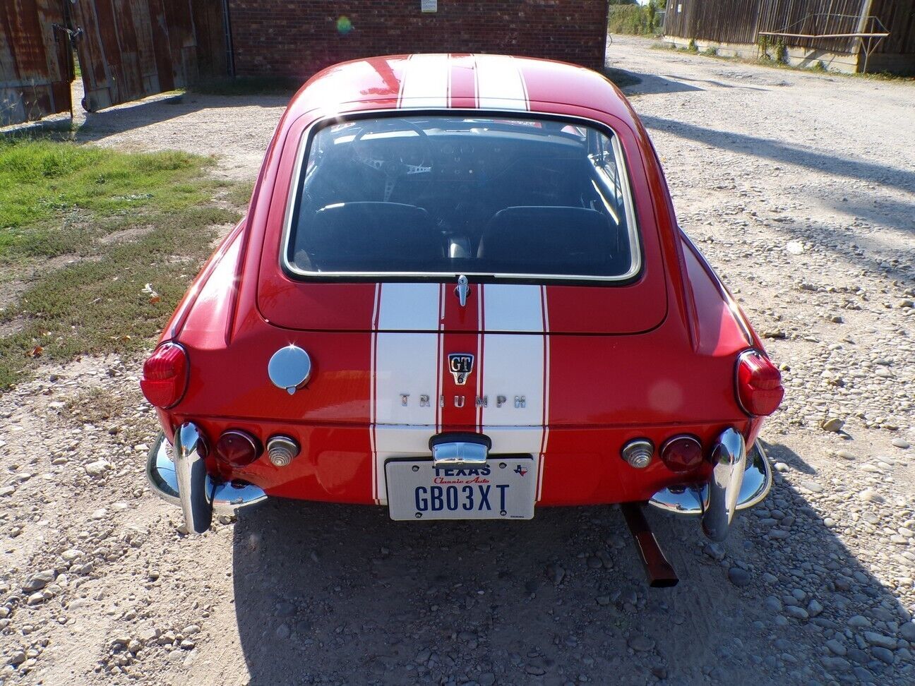 Triumph-GT6-Coupe-1967-3