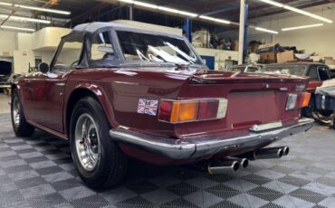 Triumph-TR-6-1971-5