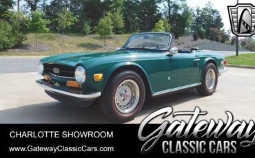 Triumph TR-6  year1}