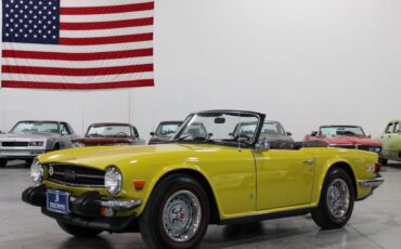 Triumph TR-6  year1}