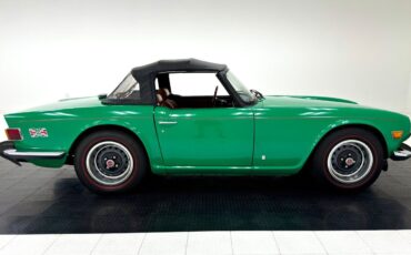 Triumph-TR-6-1974-8