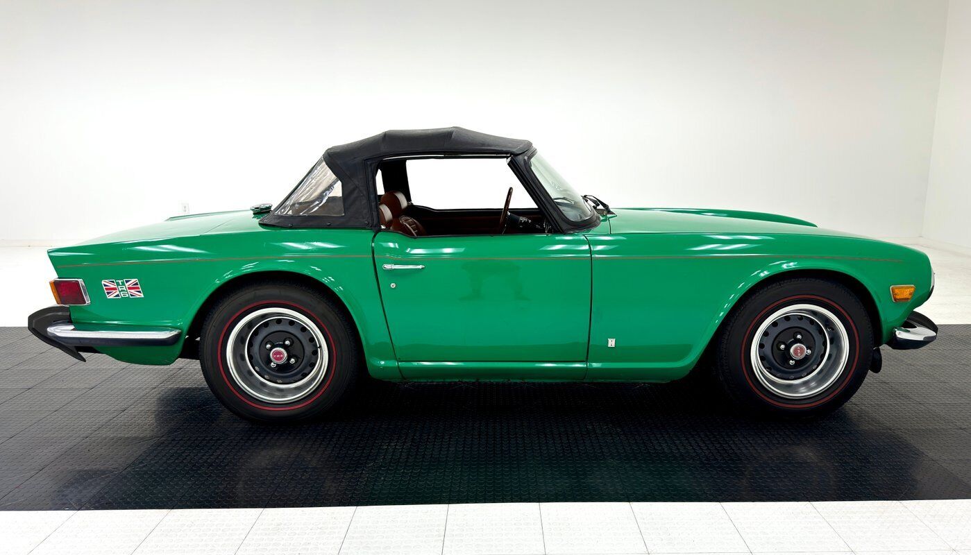 Triumph-TR-6-1974-8