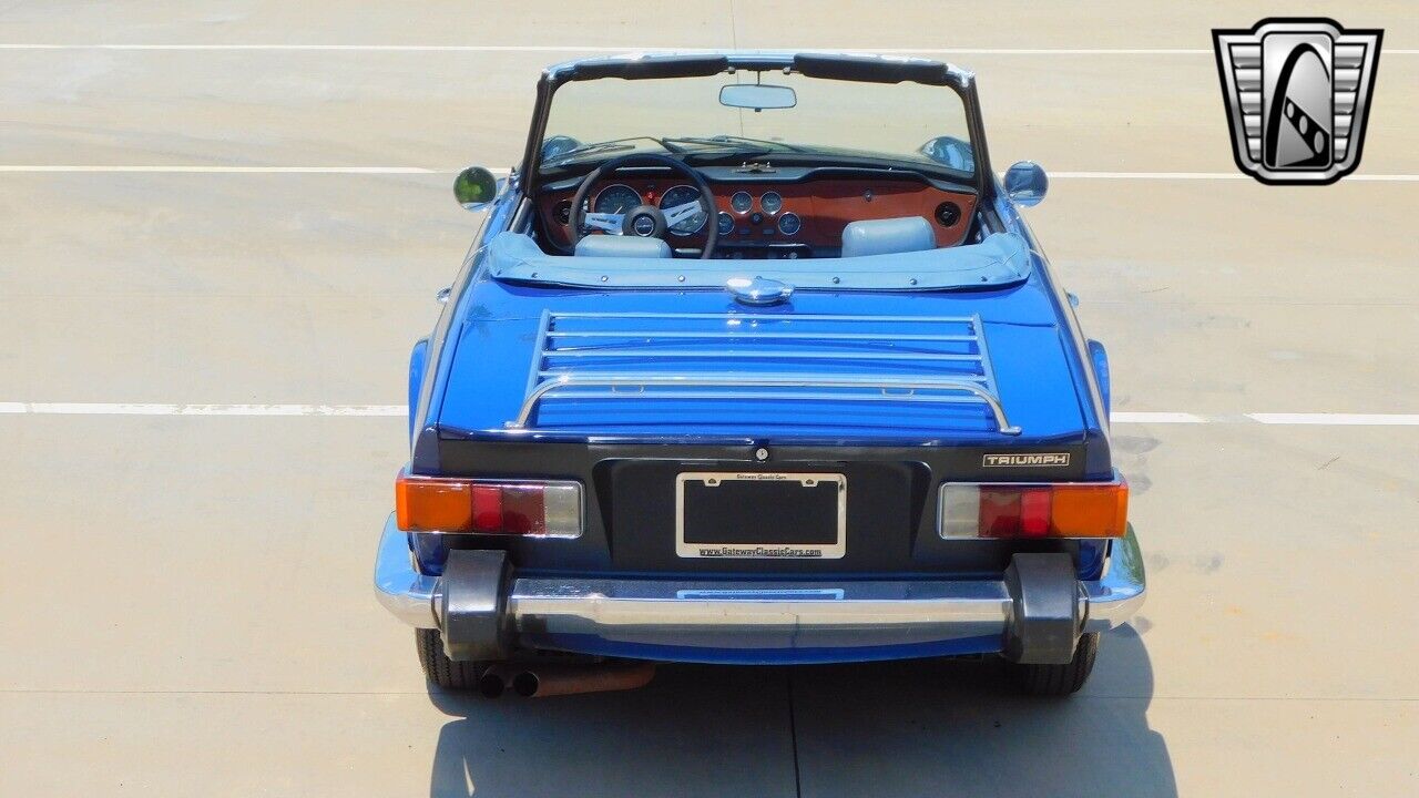 Triumph-TR-6-1974-8