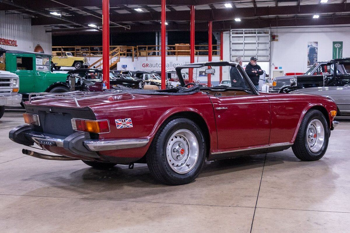 Triumph-TR-6-1975-6