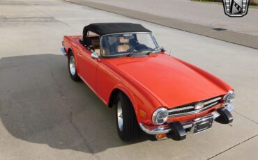 Triumph-TR-6-1976-5