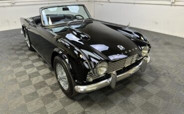 Triumph-TR4-Cabriolet-1964-10