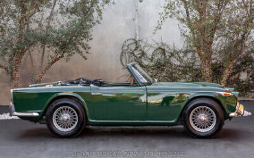 Triumph-TR4A-1966-3