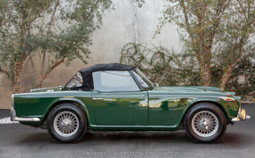 Triumph-TR4A-1966-9