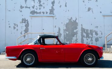 Triumph-TR4A-Cabriolet-1964-5