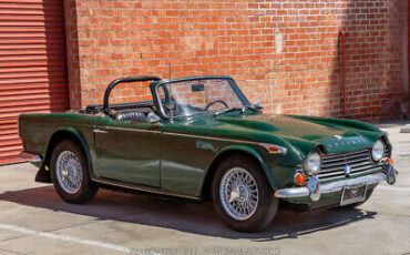 Triumph-TR4A-IRS-1965-2