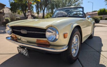 Triumph-Tr6-1970-2