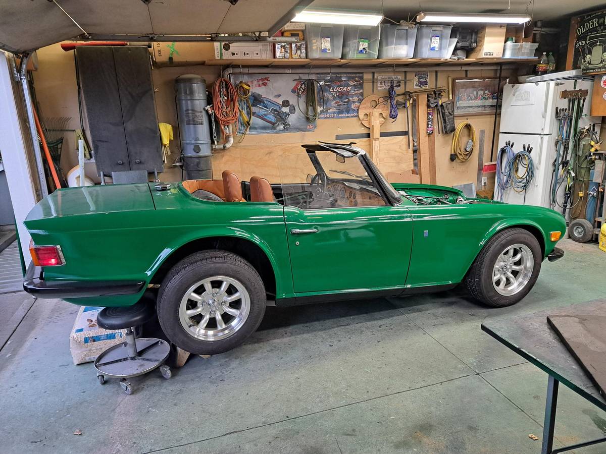 Triumph-Tr6-1971-2