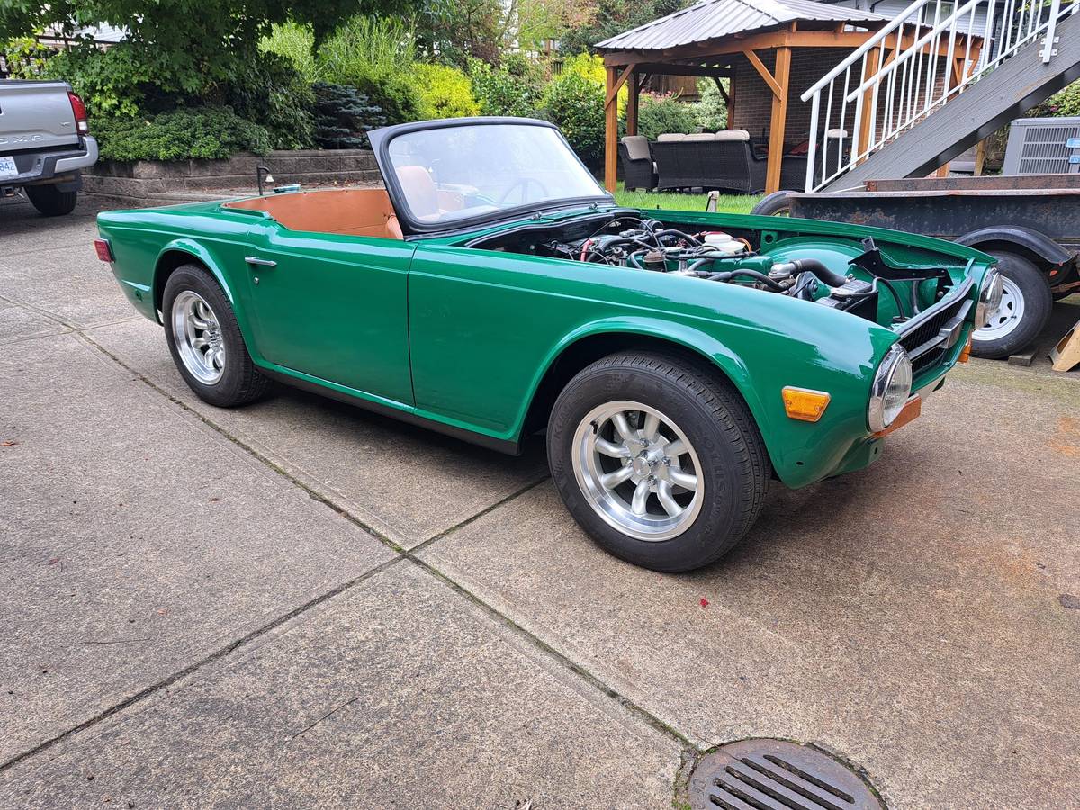 Triumph-Tr6-1971-3