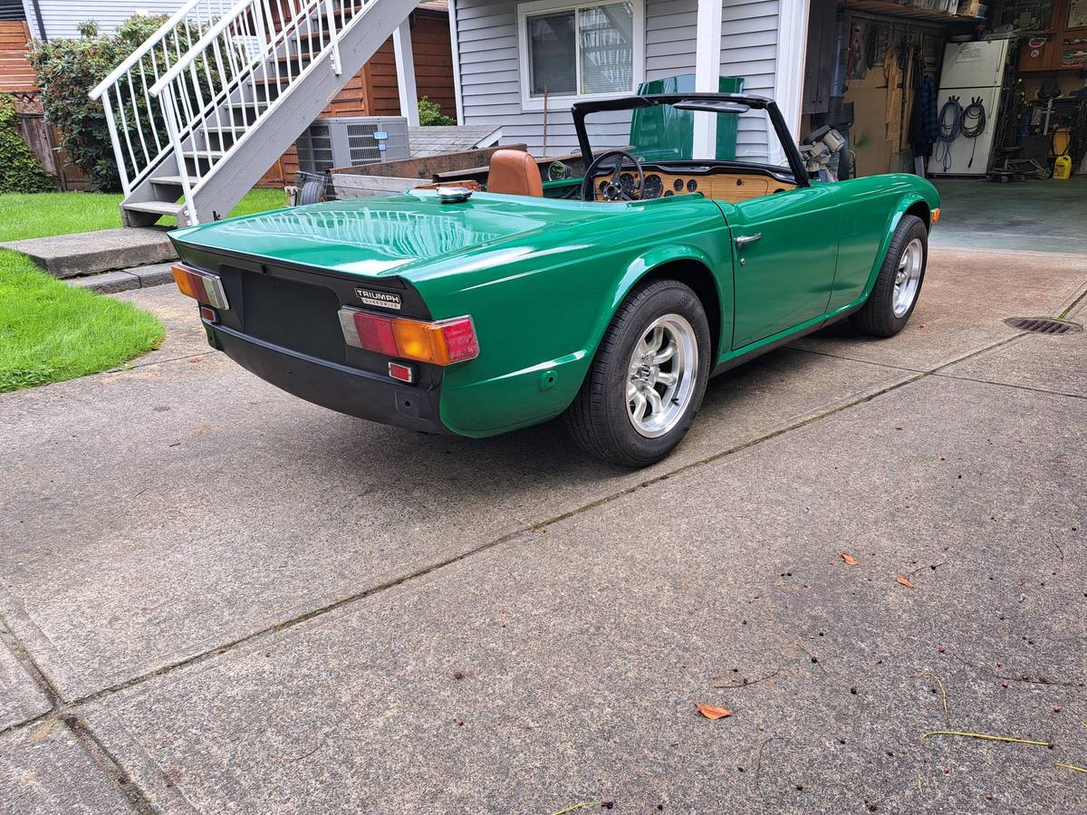 Triumph-Tr6-1971-6