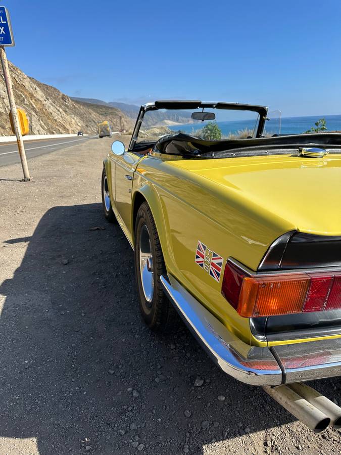 Triumph-Tr6-1973-1