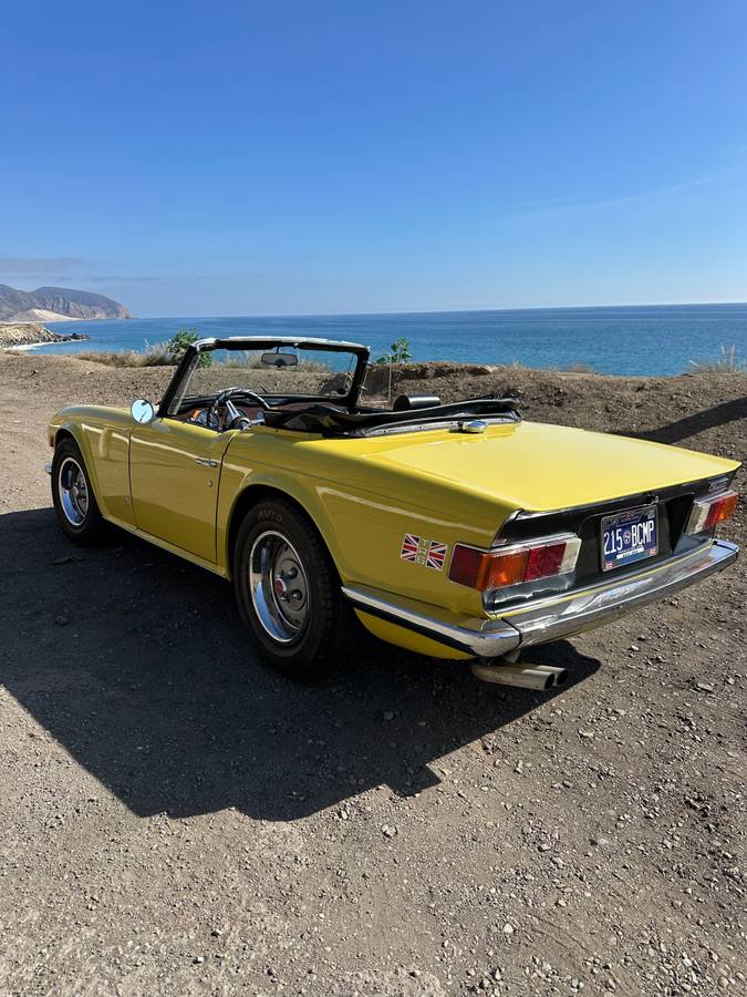 Triumph-Tr6-1973-15