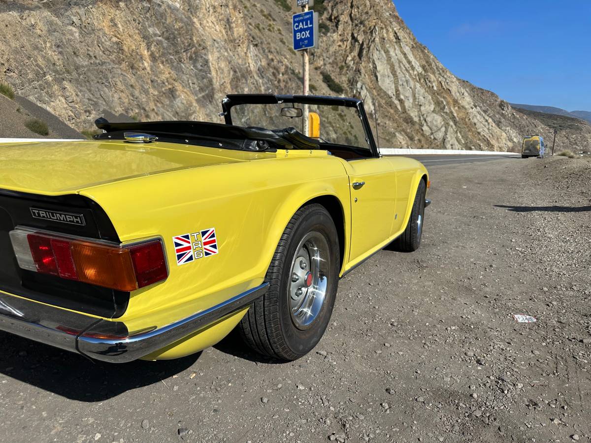 Triumph-Tr6-1973-2