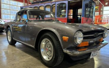 Triumph-Tr6-1973-8