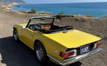 Triumph-Tr6-1973-8