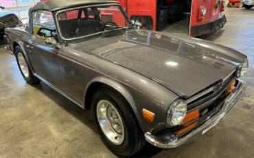 Triumph-Tr6-1973-9