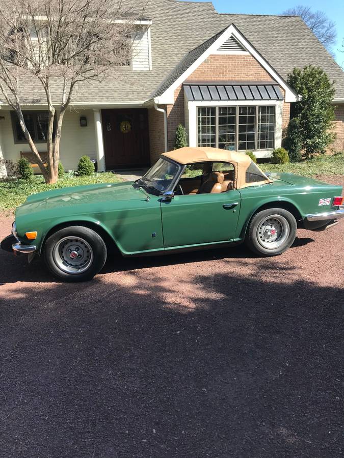 Triumph-Tr6-1976-3