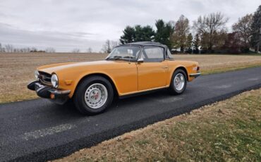 Triumph-Tr6-convertible-1976