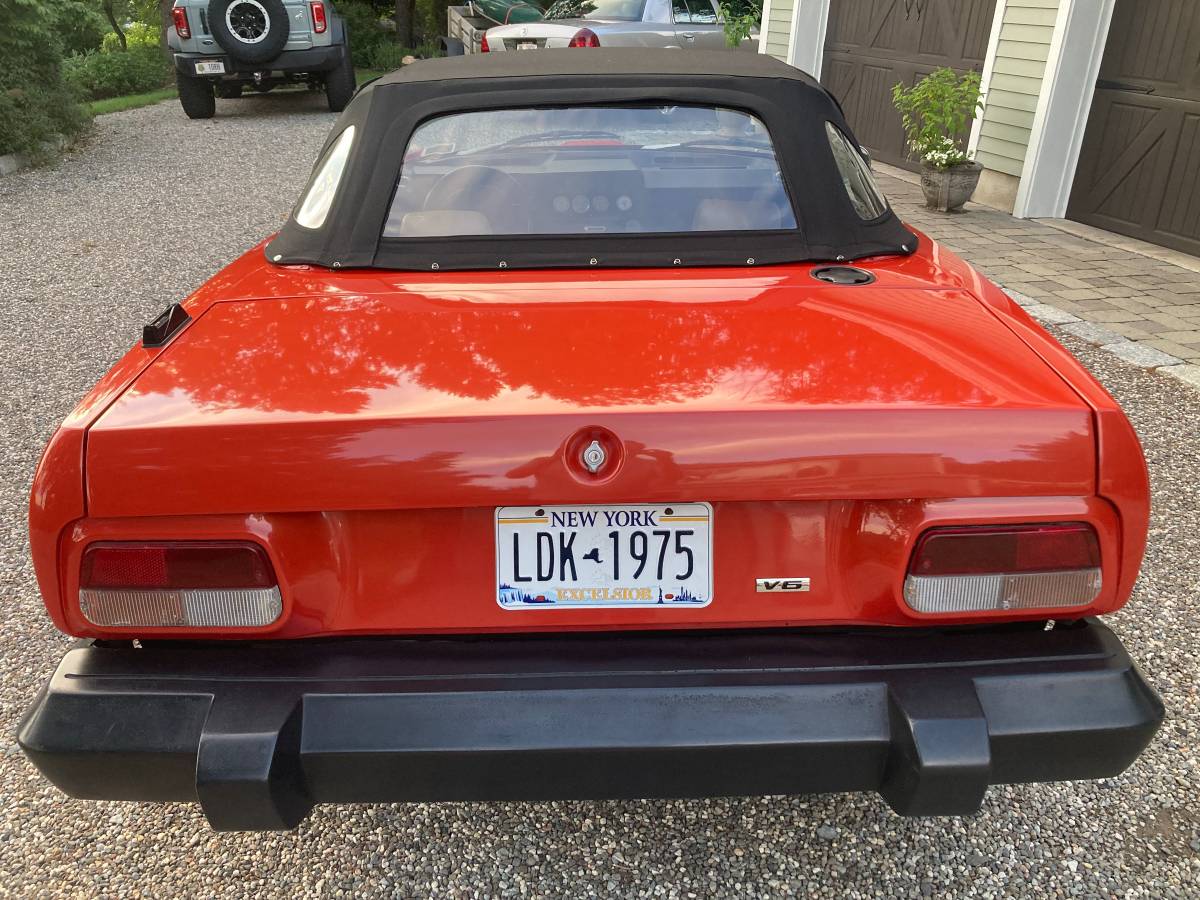 Triumph-Tr7-v6-1980-2