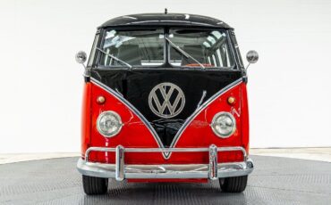 Volkswagen-21-Window-Custom-Bus-1966-1