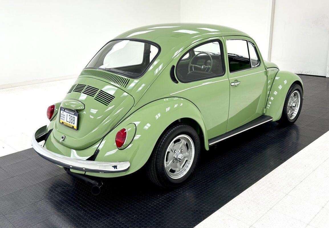 Volkswagen-Beetle-Classic-1972-4