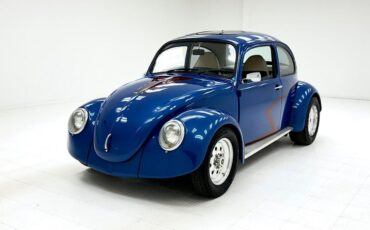 Volkswagen Beetle - Classic  year1}