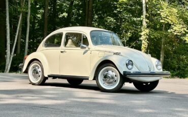 Volkswagen Beetle - Classic  year1}