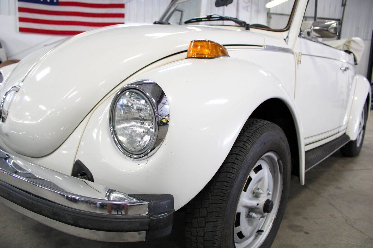 Volkswagen-Beetle-Classic-Cabriolet-1977-9