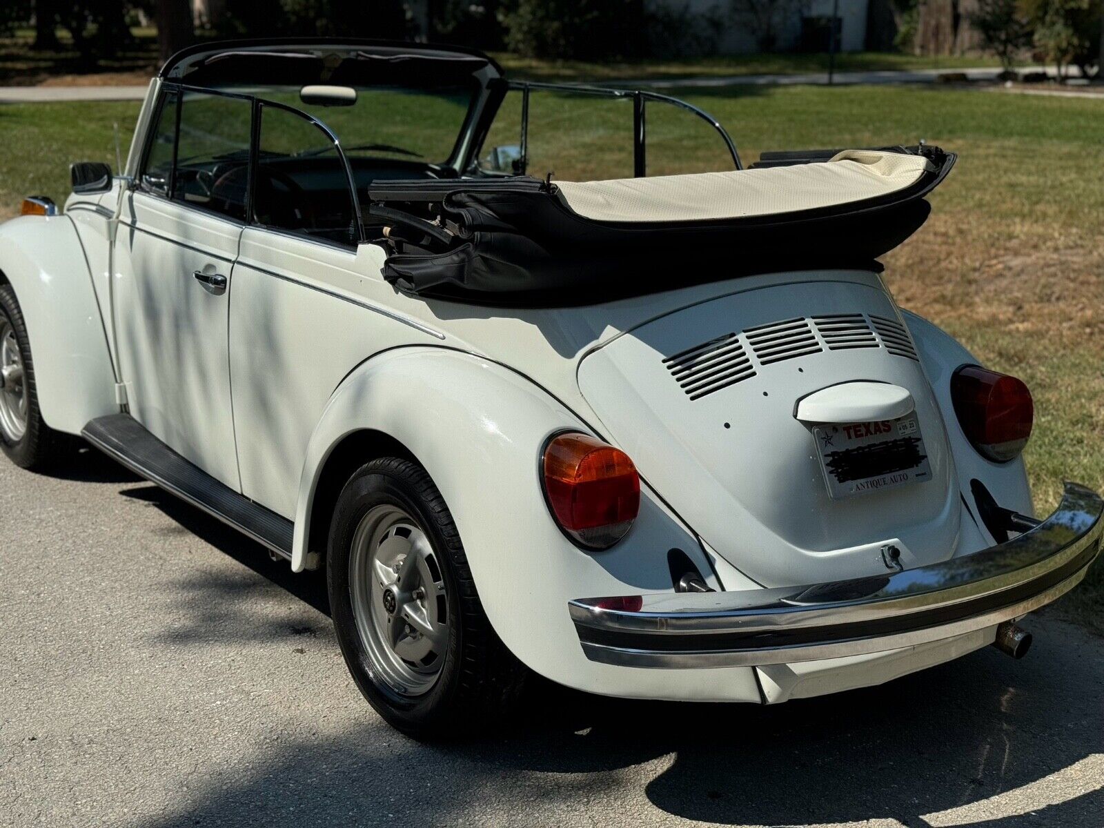 Volkswagen-Beetle-Classic-Cabriolet-1979-4