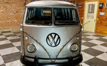 Volkswagen-BusVanagon-1961-5