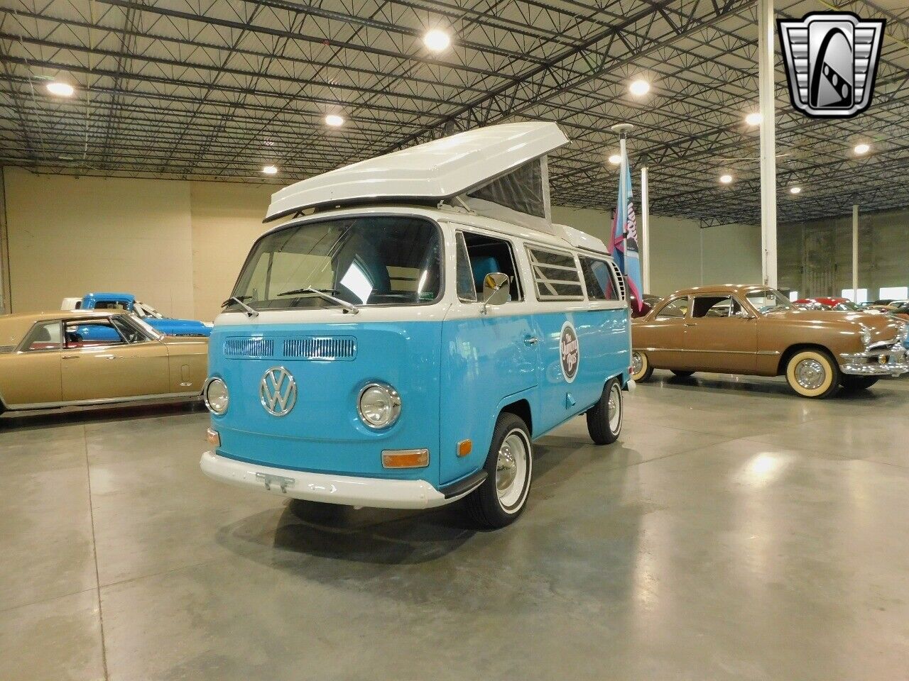 Volkswagen-BusVanagon-1970-2