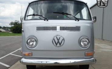 Volkswagen-BusVanagon-1971-2